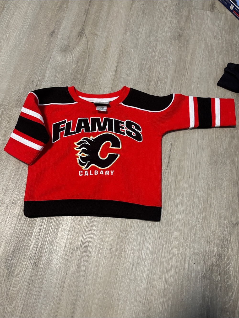 NHL‎ Calgary Flames Kids Red and Black Hockey Sweatshirt